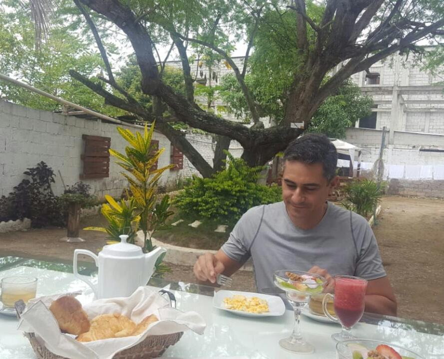 Hotel Hostal Gualingo à Santa Rosa  Extérieur photo